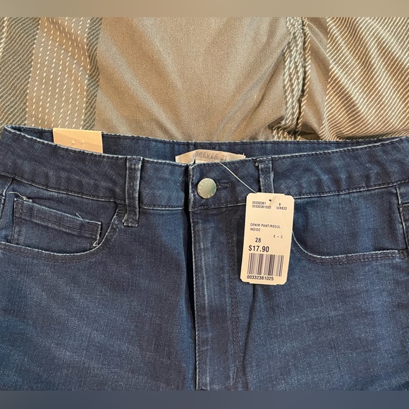 Forever 21 Skinny Jeans - Picture 2 of 2